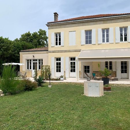 Villa Batisse En Pierre XVII Siecle 115 M² Avec Terrasse Ambares-et-Lagrave Exterior foto
